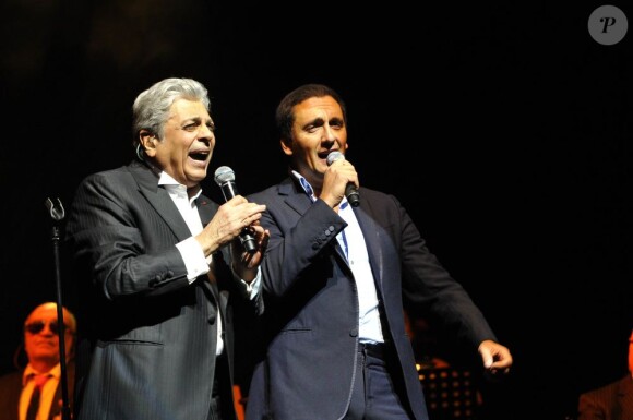 EXCLU - Enrico Macias en duo avec Dany Brillant lorsqu'il fête ses 50 ans de carrière en un concert exceptionnel sur la scène de l'Olympia à Paris, le 22 Janvier 2013