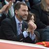 Le prince Felipe d'Espagne, en transe, et la princesse Mary de Danemark, moins ravie, très amis, ont suivi ensemble la finale du championnat du monde de handball 2013, au Palau San Jordi, à Barcelone, le 27 janvier 2013, marquée par la victoire écrasante de l'Espagne contre le Danemark, 35-19.