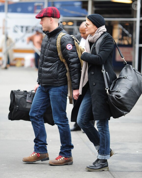 Exclu - Robin Wright en compagnie de son nouveau chéri, l'acteur Ben Foster à la gare de New York, le 30 janvier 2013.
