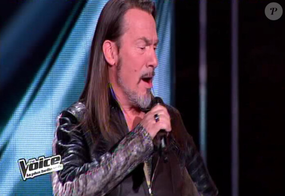 Les coachs, Jenifer, Garou, Florent Pagny et Louis Bertignac reprennent Envole moi de Jean-Jacques Goldman dans The Voice 2 le samedi 2 février 2013 sur TF1