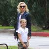 Gwen Stefani et son fils Kingston profitent d'une belle journée dans un parc du quartier de Bel Air. Los Angeles, le 2 février 2013.