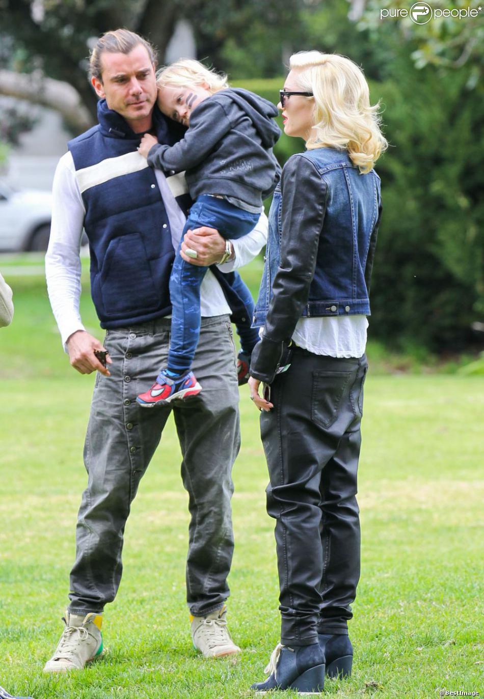 Gwen Stefani, son mari Gavin Rossdale et leur fils Zuma dans un parc de Bel Air. Los Angeles, le 2 février 2013.