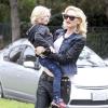 Gwen Stefani et son fils Zuma, 4 ans, profitent d'un moment en famille dans un parc du quartier de Bel Air. Los Angeles, le 2 février 2013.