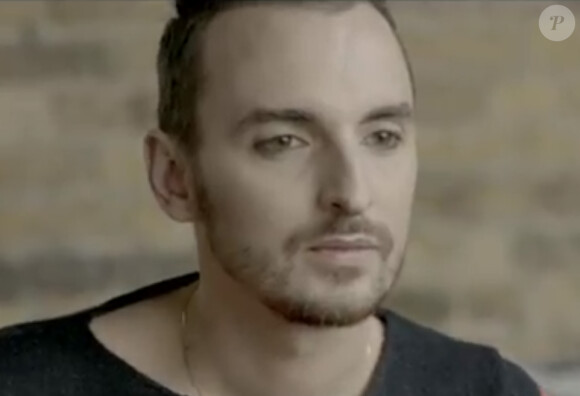 Christophe Willem dans le clip de Sophie Delila, "What Did I do", mis en ligne le 4 février 2013.