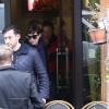 Anne Hathaway est allée déjeuner au restaurant Le potager du Marais après son arrivée à Paris, le 6 février 2013.