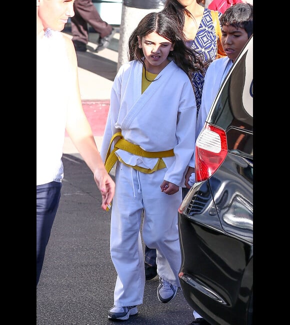 Blanket Jackson, fils de Michael Jackson, arbore fièrement sa ceinture jaune, le mardi 16 octobre à Los Angeles.