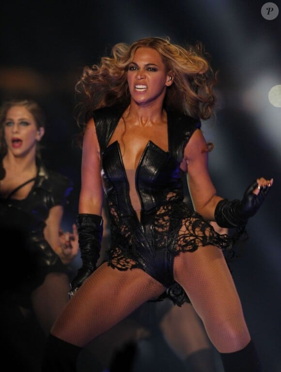 Beyoncé a mis le feu à la mi-temps du Superbowl, le dimanche 3 février 2013 à La Nouvelle-Orléans.