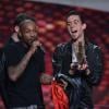 Skip The Use remporte le trophée du meilleur album rock lors des Victoires de la Musique, sur France 2 le 8 février 2013.