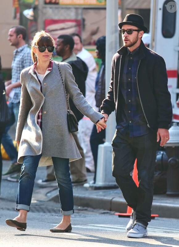 Jessica Biel et Justin Timberlake, jeunes mariés, se rendent au cinema voir le film "Skyfall" à New York, le 11 novembre 2012.