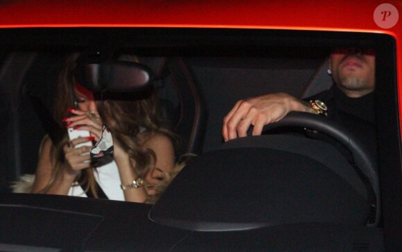 Rihanna et Chris Brown sont partis ensemble de la cérémonie des Grammy Awards, le 10 février 2013. Le couple s'est ensuite rendu dans une soirée privée au Supper Club à Hollywood.