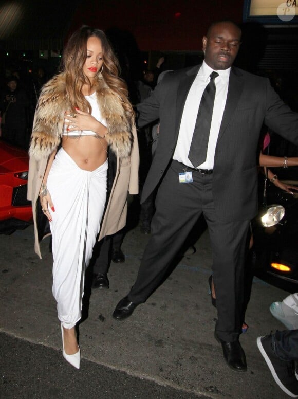 Rihanna arrive au Supper Club avec Chris Brown après les Grammy Awards, le 10 février 2013 à Hollywood.