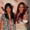 Amel Bent et sa soeur Mélissa à l'avant-première de Chimpanzés au Grand Rex à Paris, le 12 février 2013.