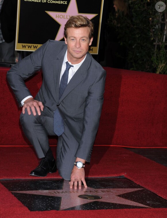 Simon Baker reçoit son étoile sur le célèbre Walk of fame à Hollywood devant sa femme, ses enfants et son amie Naomi Watts, le 14 février 2013