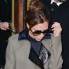 Victoria Beckham, entièrement habillée en Victoria Beckham et chaussée de souliers Manolo Blahnik à la sortie du restaurant Balthazar. New York, le 10 février 2013.