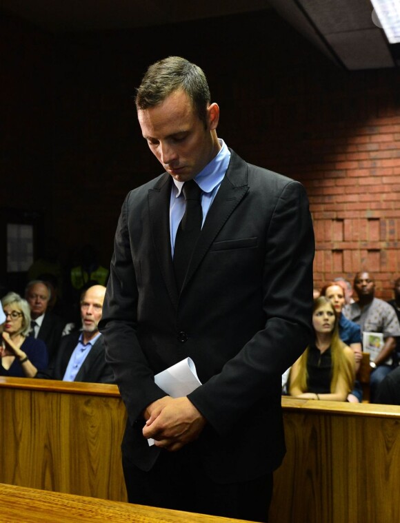 Oscar Pistorius Oscar Pistorius au tribunal d'instance de Pretoria, deuxième jour d'audience pour sa demande de libération sous caution, le 20 février 2013.