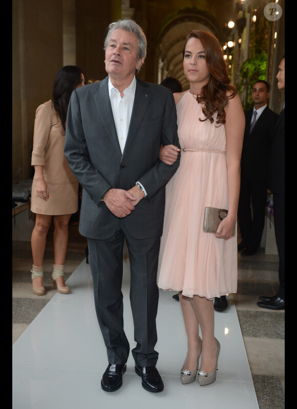 Alain Delon et sa fille Anouchka le 12 juin 2012, à Paris.