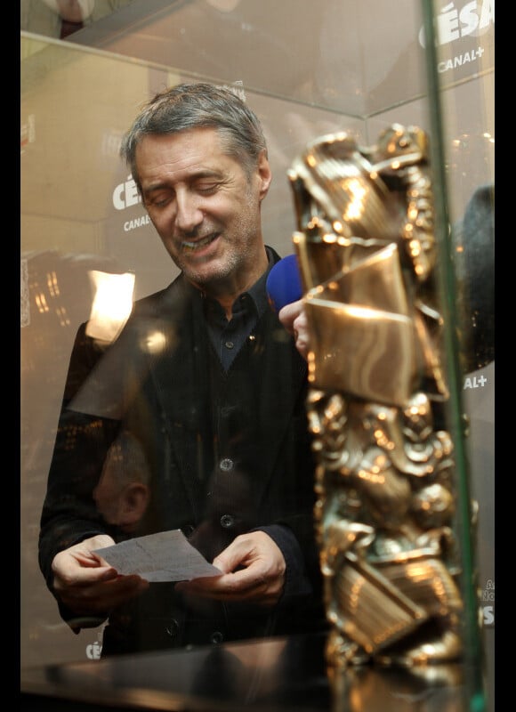 Le très drôle Antoine de Caunes le 25 janvier 2013 à Paris.