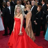 Jennifer Aniston contre Anne Hathaway, les Oscars de la mode