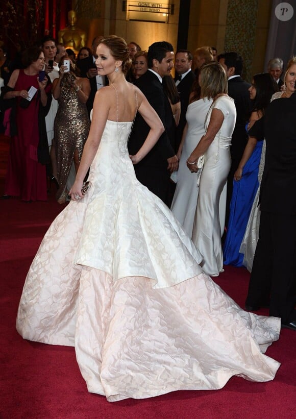 Jennifer Lawrence en Dior Couture à la 85e cérémonie des Oscars à Hollywood le 24 février 2013.