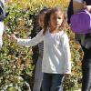 Halle Berry va chercher sa fille Nahla à l'école à Los Angeles, le 25 février 2013. La petite fille de 4 ans semble très heureuse de sortir de l'école.