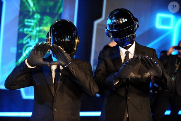 Les Daft Punk à Los Angeles, le 11 décembre 2010.