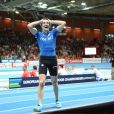  Renaud Lavillenie lors de sa victoire lors des Championnats d'Europe d'athlétisme indoor au Scandinavium Arena de Göteborg le 3 mars 2013 lors du concours du saut à la perche 
  