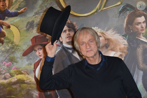 Dave lors de l'avant-première du film Le Monde Fantastique d'Oz au Pathé Wepler à Paris, le 4 mars 2013.