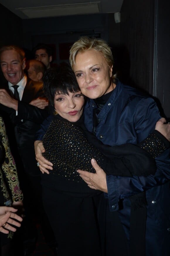 Exclu : Après son concert à l'Olympia, Liza Minnelli s'est rendue "Chez Castel" où elle a retrouvé Muriel Robin, à Paris, le 5 mars 2013.