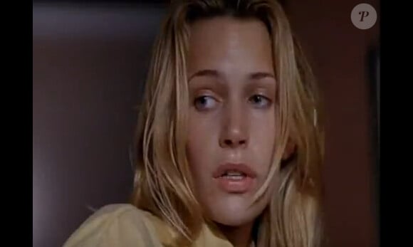 Natasha Henstridge dans La Mutante (1995)