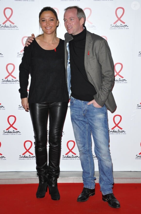 Sandrine Quétier et Julien Arnaud lors de la soirée de lancement du Sidaction 2013 au Musée du quai Branly à Paris, le 11 mars 2013.