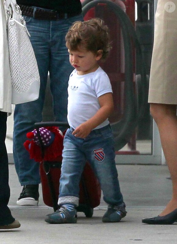Le petit Léo, le fils de Penélope Cruz et de Javier Bardem, à Los Angeles, le 17 juin 2012.