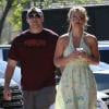 Britney Spears dans les rues de Thousand Oaks avec David Lucado, le 14 mars 2013.