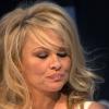 Pamela Anderson présente un nouveau vernis à ongle Alessandro à Düsseldorf le 15 mars 2013.