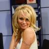 L'actrice Pamela Anderson présente un nouveau vernis à ongle Alessandro à Düsseldorf le 15 mars 2013.