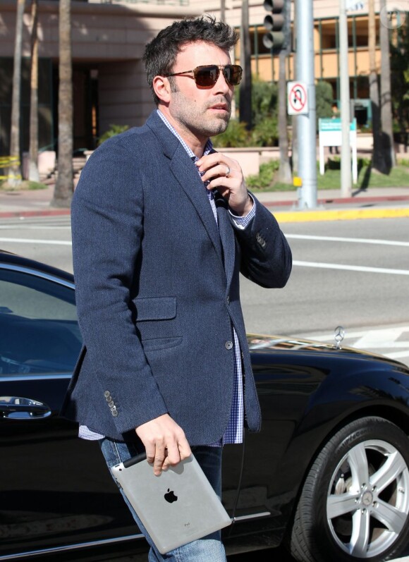 Ben Affleck, barbe rasée, vu à Long Beach, le 28 février 2013.