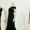 Une dizaine de robes iconiques ayant appartenu à la princesse Diana ont été vendues aux enchères par Kerry Taylor Auctions le 19 mars 2013 à Londres, pour un montant avoisinant 840 000 euros, en-decà des espérances.