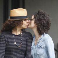 Sara Gilbert : Tendres baisers avec sa compagne ex-star du rock