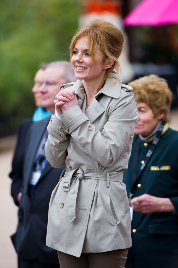 Geri Halliwell très concentrée à l'inauguration du nouvel enclos des tigres au zoo de Londres, le 20 mars 2013