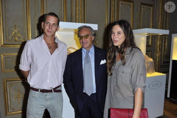 Andrea Casiraghi et Tatiana Santo Domingo avec Diego Della Valle lors d'une soirée Tod's à Paris en octobre 2011.