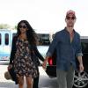 Matthew McConaughey et sa femme Camila Alves, à l'aéroport de Los Angeles, le 5 août 2012.