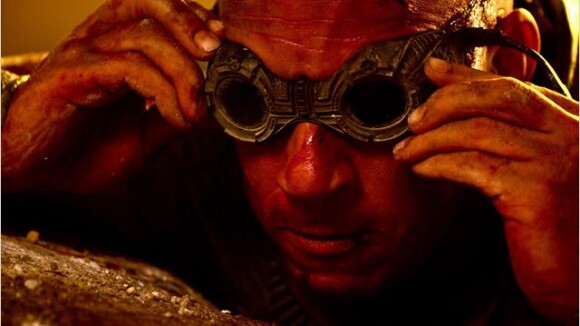 Vin Diesel : Ses muscles face aux terribles monstres et aliens de Riddick 3