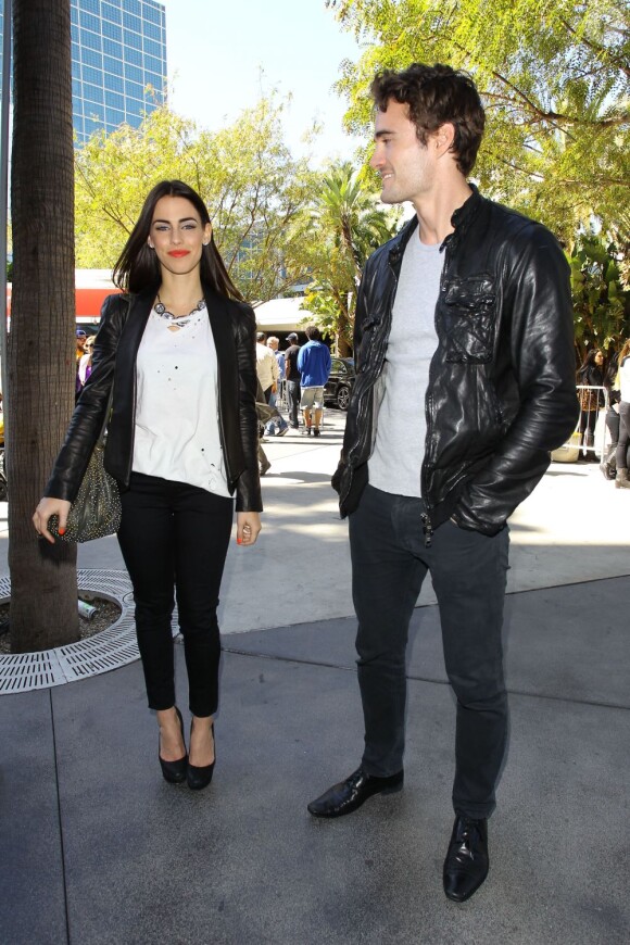 Jessica Lowndes et le beau Thom Evans en mars 2013 à Los Angeles