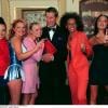 Victoria Beckham et les Spice Girls rencontrent le prince Charles, le 11 mai 1997. 