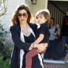Kourtney Kardashian sort de chez une amie avec ses enfants Mason et Penelope, à Los Angeles, le 17 janvier 2013.