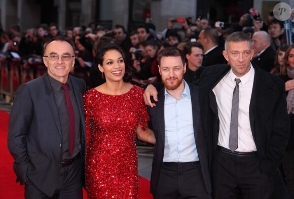 Danny Boyle, Rosario Dawson, James McAvoy, Vincent Cassel à la première du film Trance à Londres, le 19 mars 2013.