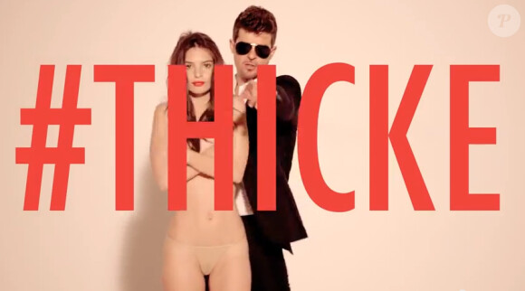Emily Ratajkowski fait une participation terriblement sexy au clip Blurred Lines de Robin Thicke (mars 2013)