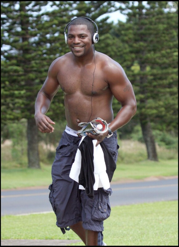 Le musclé Mekhi Phifer en footing dans les rues de Santa Monica, le 1 juillet 2008.