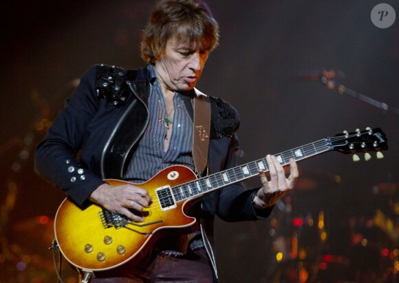 Richie Sambora en concert avec Bon Jovi au Scottrade Center à St Louis, dans le Missouri, le 13 mars 2013.