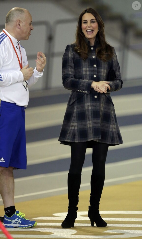 Kate Middleton et le prince William, qui portent en Ecosse le titre de comte et comtesse de Strathearn, visitaient le 4 avril 2013 l'Emirates Arena à Glasgow, qui accueillera les prochains Jeux du Commonwealth en 2014, lors de leur visite de deux jours.