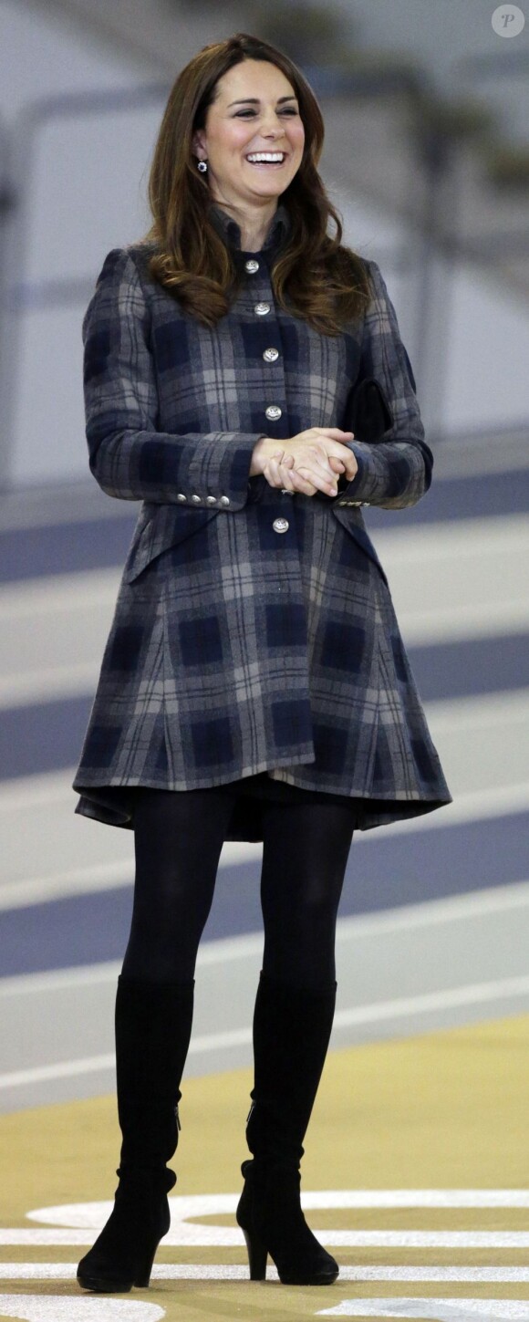 Kate Middleton et le prince William, qui portent en Ecosse le titre de comte et comtesse de Strathearn, visitaient le 4 avril 2013 l'Emirates Arena à Glasgow, qui accueillera les prochains Jeux du Commonwealth en 2014, lors de leur visite de deux jours.